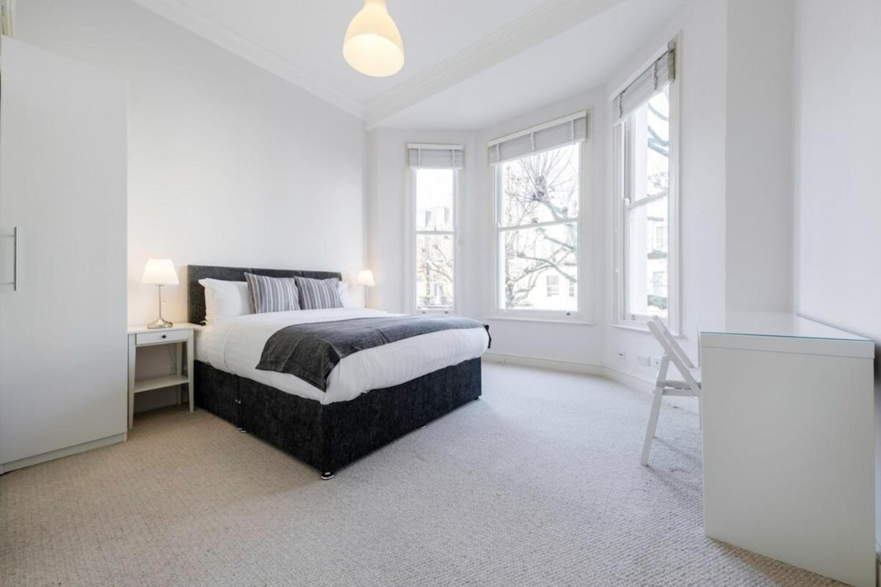 Elegant Earl'S Court 2 Bedroom Flat Just 4 Minutes From Tube Лондон Екстериор снимка